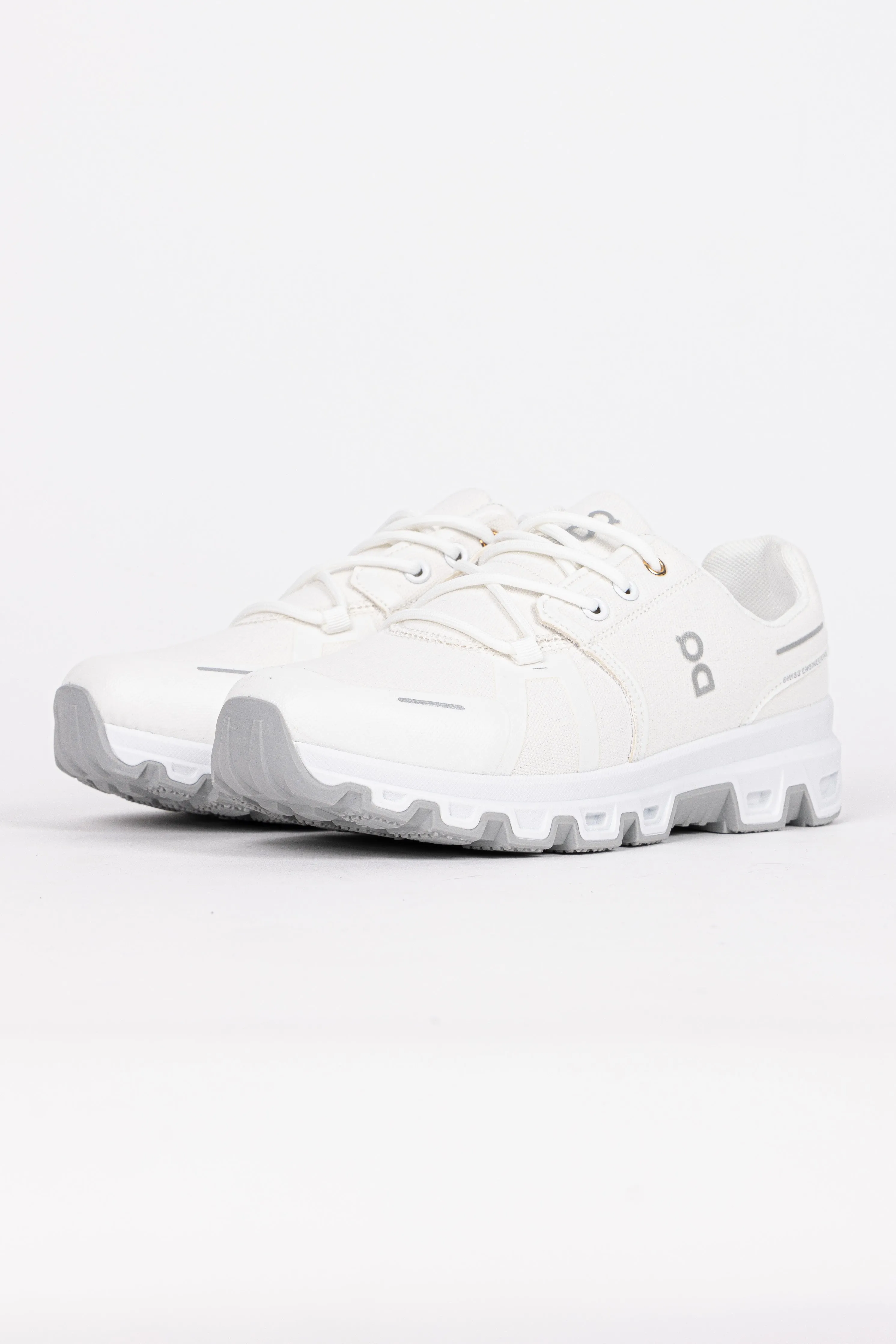 CONTRAST RUNNING TRAINERS