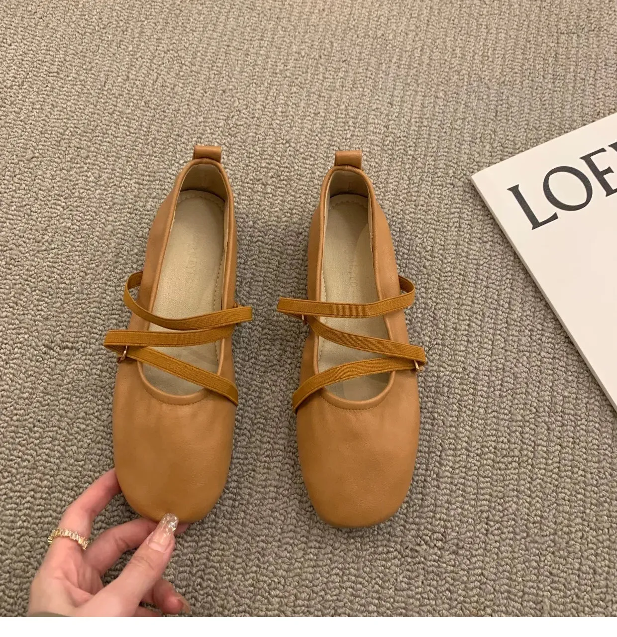 Hnzxzm Women Mary Janes Shoes Woman Square Toe Japanned Leather Flats Vintage Narrow Band Loafers